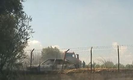 Φωτιά στην Πάτρα: Αυτοκίνητο τυλίχθηκε στις φλόγες (vid)