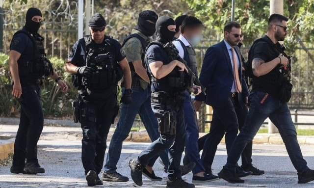 Ψυχικό: Ο «ωραίος Τζορτζ» ήταν το Golden Boy της Greek Mafia - O... τοίχος που έχει πέσει η ΕΛΑΣ