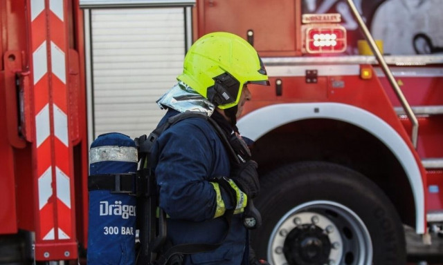 Συναγερμός στη Νίκαια - Φωτιά σε διαμέρισμα