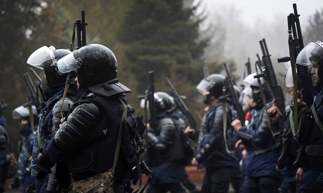 Πολωνία: Πρέπει να προετοιμαστεί ο στρατός για μια μεγάλη σύγκρουση