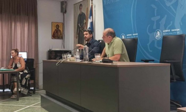 Το σαρδάμ του δημάρχου Χανιών για το ΠΑΣΟΚ – Γέλια στην αίθουσα του Δημοτικού Συμβουλίου