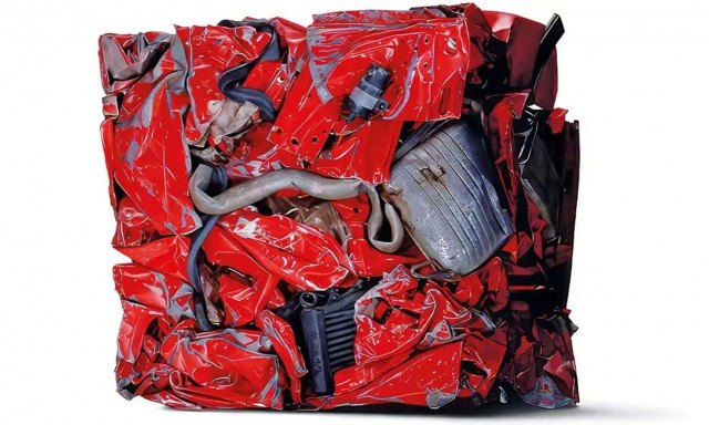 Η Ferrari έχει θέμα με τα προϊόντα μαϊμού