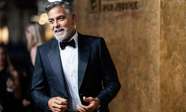 Τζορτζ Κλούνεϊ για Τζο Μπάιντεν: «Τον αγαπώ αλλά χρειαζόμαστε άλλο υποψήφιο»