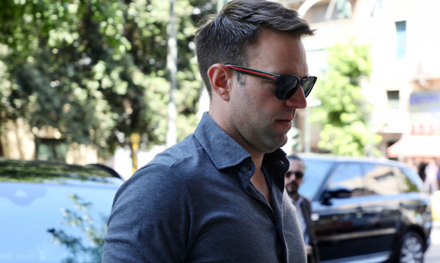 Ο Στέφανος Κασσελάκης δέχεται... επισκέψεις: Κάλεσμα για τετ α τετ με τον κόσμο