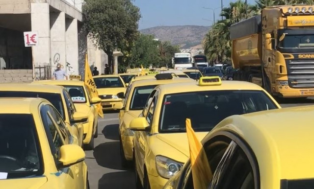 Η «μάχη» της πιάτσας ταξί και τι να προσέξουν οι επιβάτες – Πώς να ξεχωρίσετε ένα αληθινό ταξίμετρο