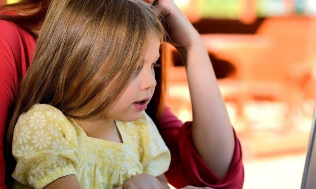 Επίδομα παιδιού: Οι δικαιούχοι, το ελάχιστο εγγυημένο εισόδημα και όλα τα σενάρια