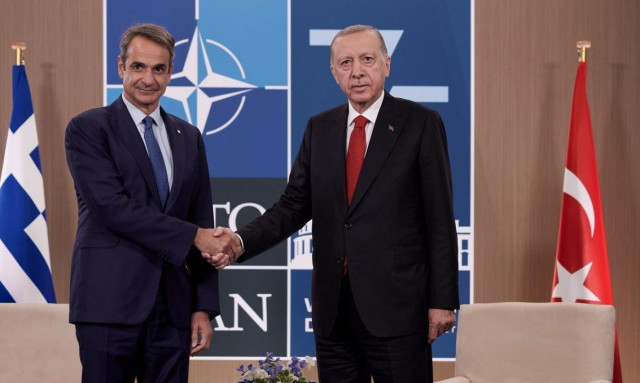 «Ανοιχτούς διαύλους» βλέπουν οι Τούρκοι από τη φωτογραφία Μητσοτάκη-Ερντογάν