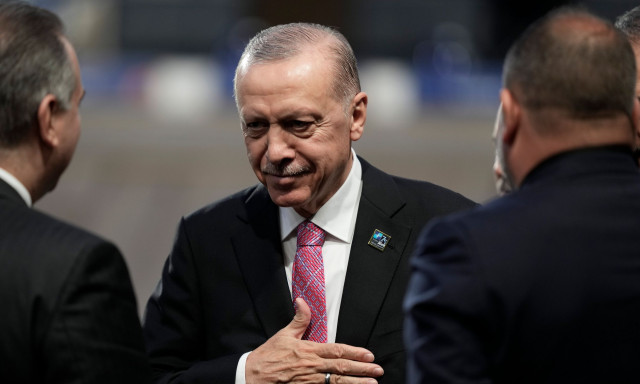 Ερντογάν: «Ασυμβίβαστη με τις αρχές του ΝΑΤΟ η υποστήριξη προς τρομοκρατικές οργανώσεις»