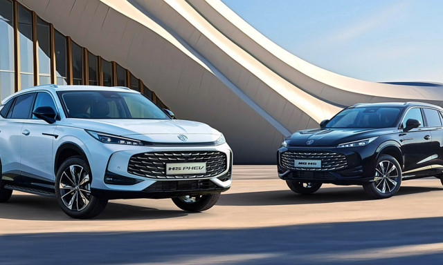 Η MG παρουσίασε στο Goodwood το νέο HS