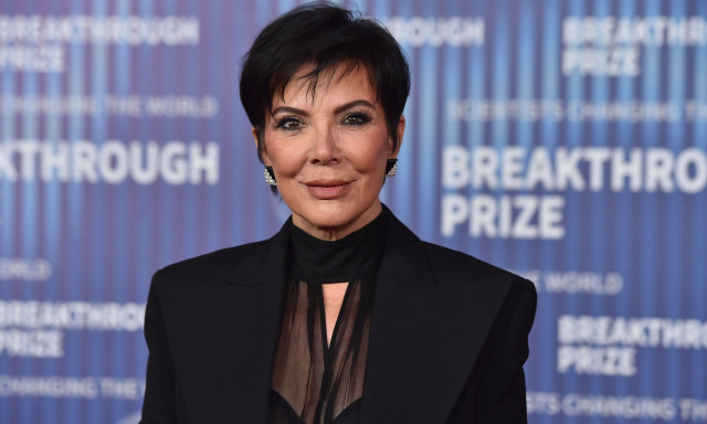 Kris Jenner: Η εικόνα της εξαπλώνεται στα κινεζικά μέσα κοινωνικής δικτύωσης για... «καλή τύχη»
