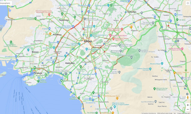 Κίνηση: Στο «κόκκινο» ο Κηφισός, απροσπέλαστο το κέντρο και η Αττική οδός