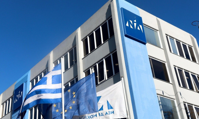 ΝΔ: Το καυτό καλοκαίρι και ο αγώνας δρόμου ως τη ΔΕΘ