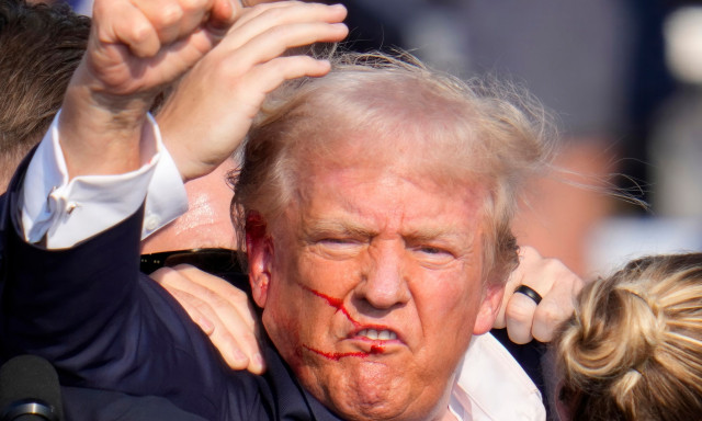 BBC: Η απόπειρα δολοφονίας του Τραμπ ανατρέπει το πολιτικό σκηνικό στις ΗΠΑ