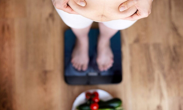 Λίπος στην κοιλιά: Οι 3 τροφές που πρέπει να τρώτε κάθε πρωί για να το χάσετε