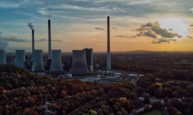 Έρχεται νέα φορολόγηση στα υπερκέρδη των παρόχων - Έκτακτη σύσκεψη στο Μαξίμου