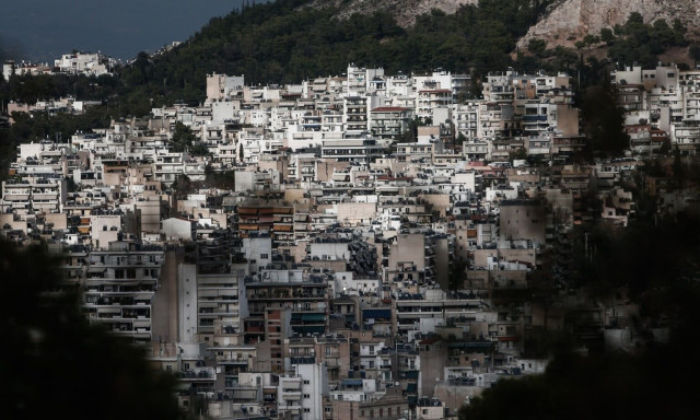 Από «κόσκινο» 2.500 υποθέσεις γονικών παροχών, κληρονομιών, δωρεών