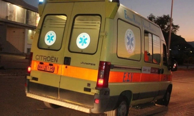 Παρ'ολίγον τραγωδία στη Βουλιαγμένη: 21χρονος έπεσε στα βράχια κατά τη διάρκεια beach party