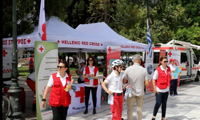 ΕΕΣ: Πραγματοποιεί εκτάκτως δράση υποστήριξης πολιτών στην Πλατεία Συντάγματος (16/7) ενόψει καύσωνα