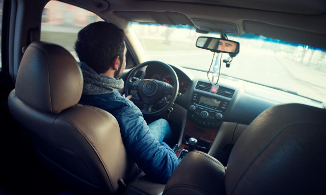 Το κόλπο παρκαρίσματος των 10 δευτερολέπτων που «μάγεψε» το TikTok