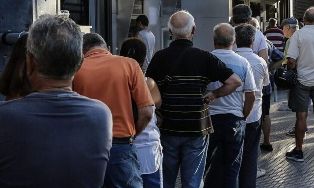 Αναδρομικά έως 4.000 ευρώ - Μέχρι τέλος Ιουλίου η απόφαση για 370.000 συνταξιούχους