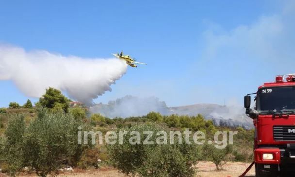 Χωρίς ενεργό μέτωπο η φωτιά στη Ζάκυνθο - Πληροφορίες για τραυματία πυροσβέστη