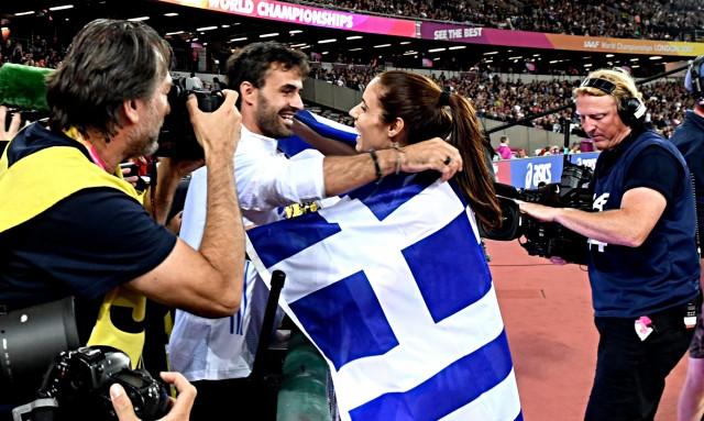 Ο Μιτς Κρίερ πήρε την ελληνική ιθαγένεια – Το «ευχαριστώ» της Κατερίνας Στεφανίδη