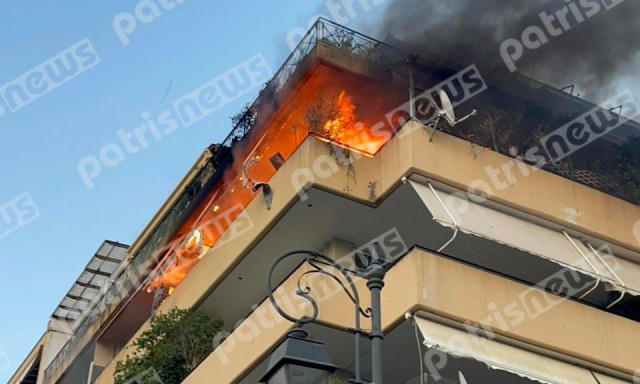 Μεγάλη φωτιά σε πολυκατοικία στον Πύργο Ηλείας – Συναγερμός στην Πυροσβεστική