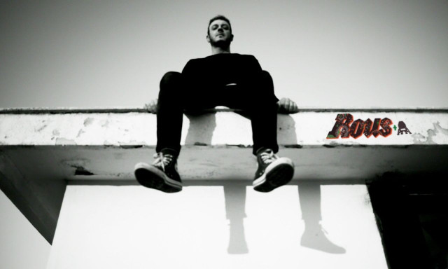 Ο Rous ζωντανά στο Roof Stage του Gazarte