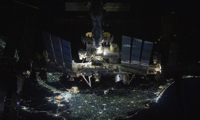 Πώς η NASA και η SpaceX θα κατεβάσουν το διαστημικό σταθμό όταν αυτός αποσυρθεί