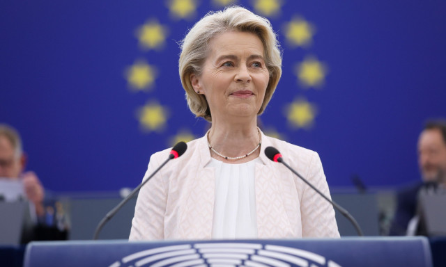 Ούρσουλα φον ντερ Λάιεν: Δεσμεύεται για δημιουργία ευρωπαϊκής αεροπορικής ασπίδας