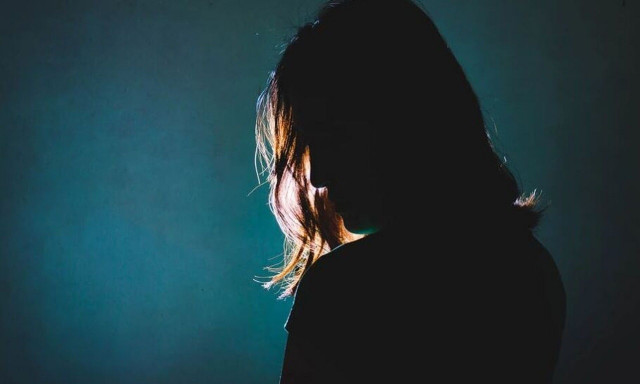 Βόλος: «Χαμός» για έναν λογαριασμό ρεύματος – Έπιασε από τον λαιμό και απείλησε την πρώην σύζυγό του