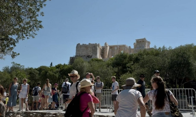 Κλειστοί όλοι οι αρχαιολογικοί χώροι από 12 έως 5 το απόγευμα λόγω καύσωνα