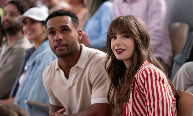 «Emily in Paris»: Φωτογραφίες από τη νέα σεζόν της σειράς