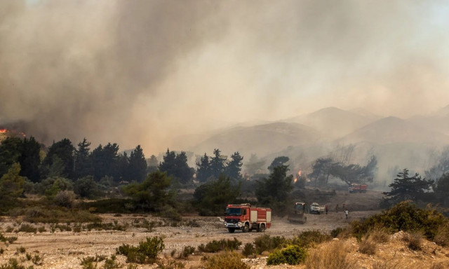 Νέα φωτιά στη Ροδόπη - Πέντε εναέρια μέσα στη μάχη της κατάσβεσης