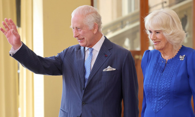 Φυγάδευσαν τον βασιλιά Κάρολο και τη βασίλισσα Καμίλα επειδή άγνωστο άτομο εντοπίστηκε σε ταράτσα