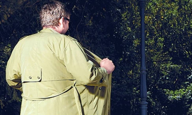 Λάρισα: Επιδειξίας προκάλεσε αναστάτωση στο Κηποθέατρο