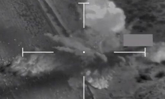 Αεροπορικές επιδρομές σε λιμάνι της Ερυθράς Θάλασσας