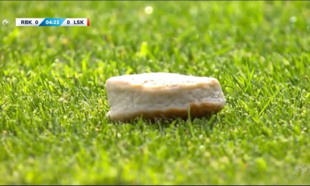 Πέταξαν ψαροκροκέτες κατά του VAR στο Νορβηγικό πρωτάθλημα!