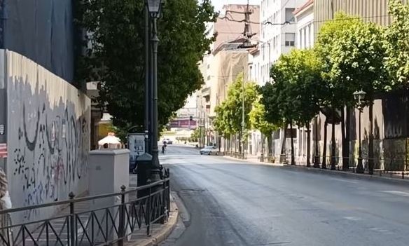 Έρημη πόλη η Αθήνα - Ο καύσωνας «έδιωξε» κατοίκους και τουρίστες