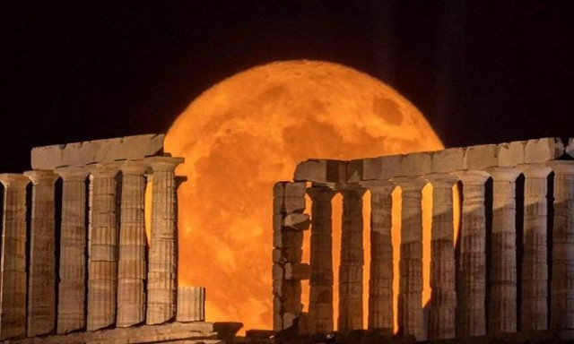 Απόψε θα απολαύσουμε την «πανσέληνο του ελαφιού»