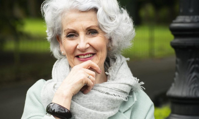 Αποφάσισε στα 70 της να γίνει μοντέλο και έγινε viral