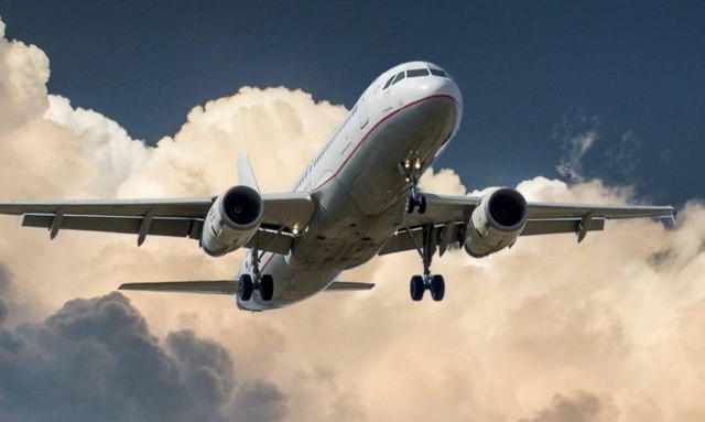 Γεμάτοι αεροπλάνα οι ελληνικοί ουρανοί - Σε επίπεδο ρεκόρ ο αριθμός πτήσεων στο FIR Αθηνών