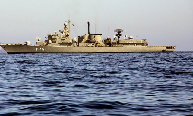 «Φουρτούνες» στο Αιγαίο: Ελληνικά πολεμικά μια ανάσα από τουρκικά πλοία