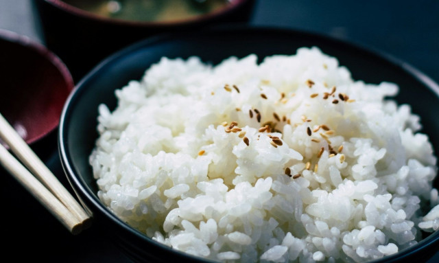 Διατροφικός συναγερμός με ρύζι – Βρέθηκαν νεκρά ποντίκια – Ανακλήθηκαν 27.500 συσκευασίες