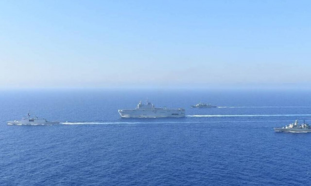 ΥΠΕΞ: Δεν έχει υπάρξει κίνδυνος επεισοδίου - Το ιταλικό πλοίο θα ολοκληρώσει τις έρευνές του