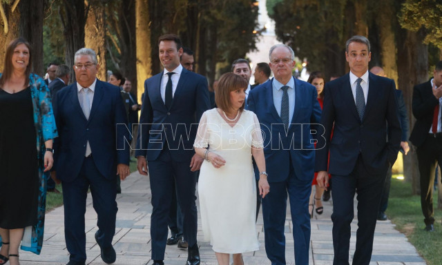 Λαμπερές παρουσίες στην 50η επέτειο για την αποκατάσταση της Δημοκρατίας