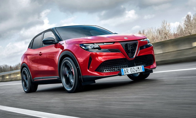 Η ηλεκτρική Alfa Romeo Junior από 28.900 ευρώ
