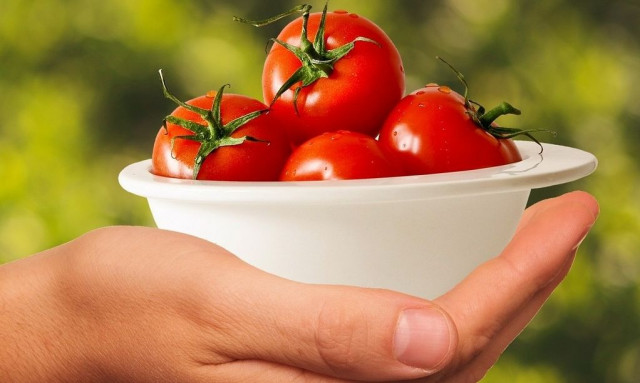 Την ανιούσα πήραν στις λαϊκές αγορές φυλλώδη λαχανικά, μαϊντανός και άλλα ποώδη