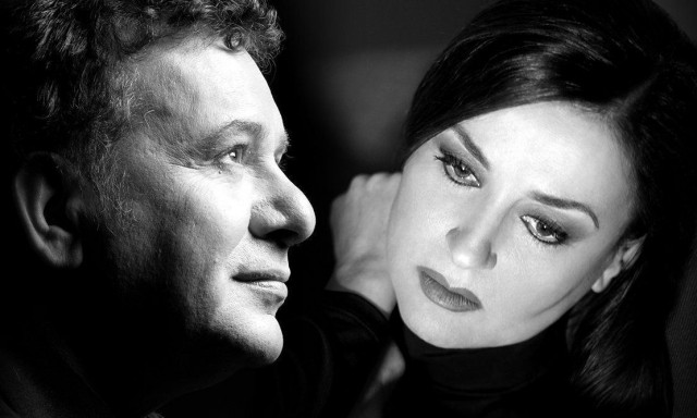 Μητσιάς - Καραμπέτη τραγουδούν τους ποιητές μας στο Παλλάς