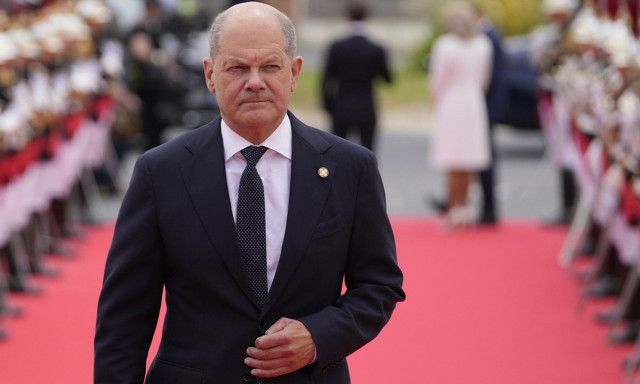 Oλαφ Σόλτς: Θέλει να είναι ξανά υποψήφιος το 2025 παρά τις απογοητευτικές δημοσκοπήσεις